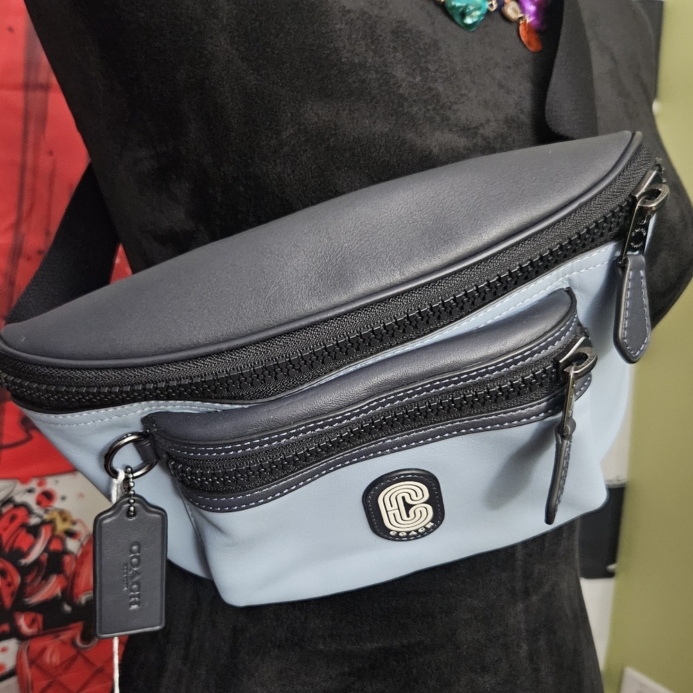 NWOT Coach Navy and Light Blue Belt Bag